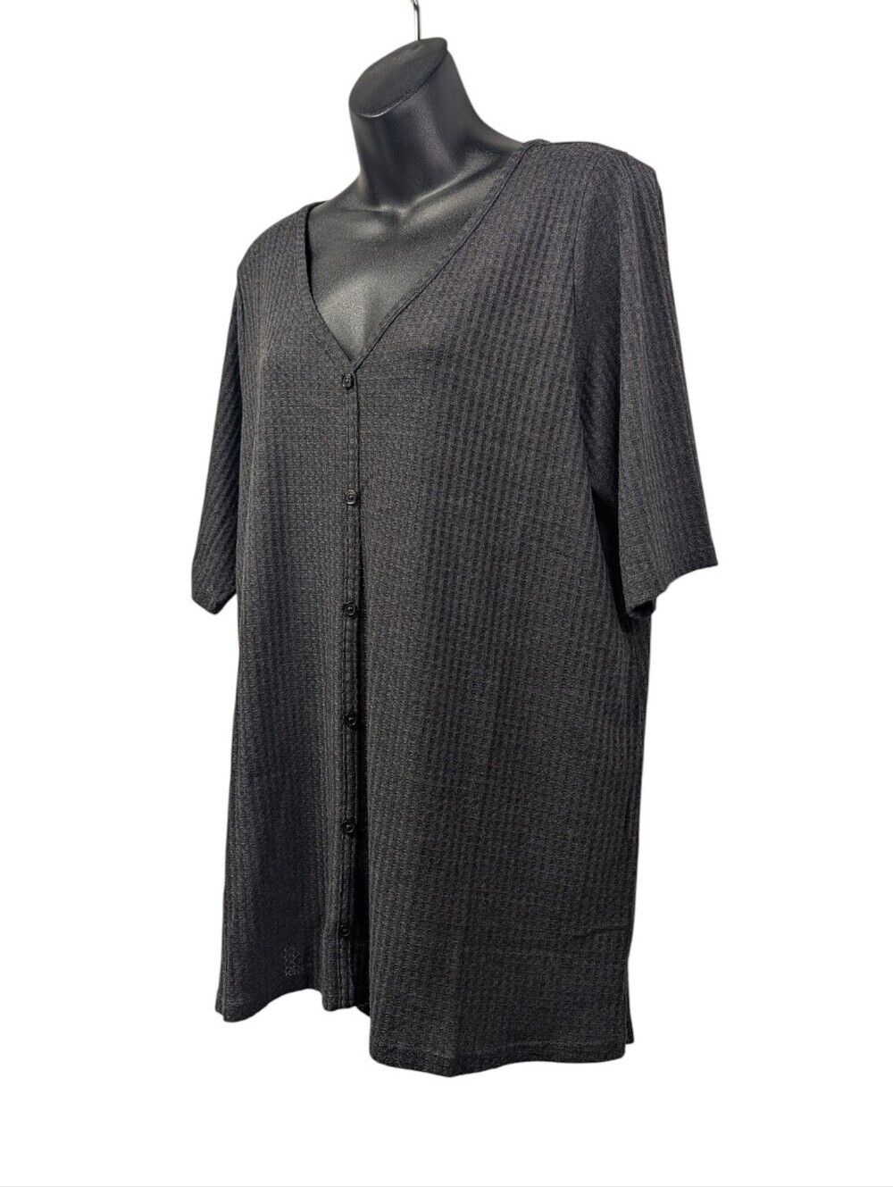 Torrid Size 2 Charcoal Gray Waffle Knit Button Front V-Neck Short Sleeves Tunic - Picture 3 of 7